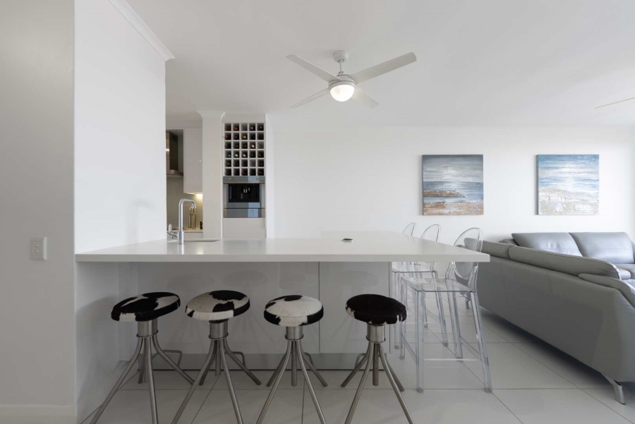 2 Bedroom Property for Sale in Sea Point Western Cape